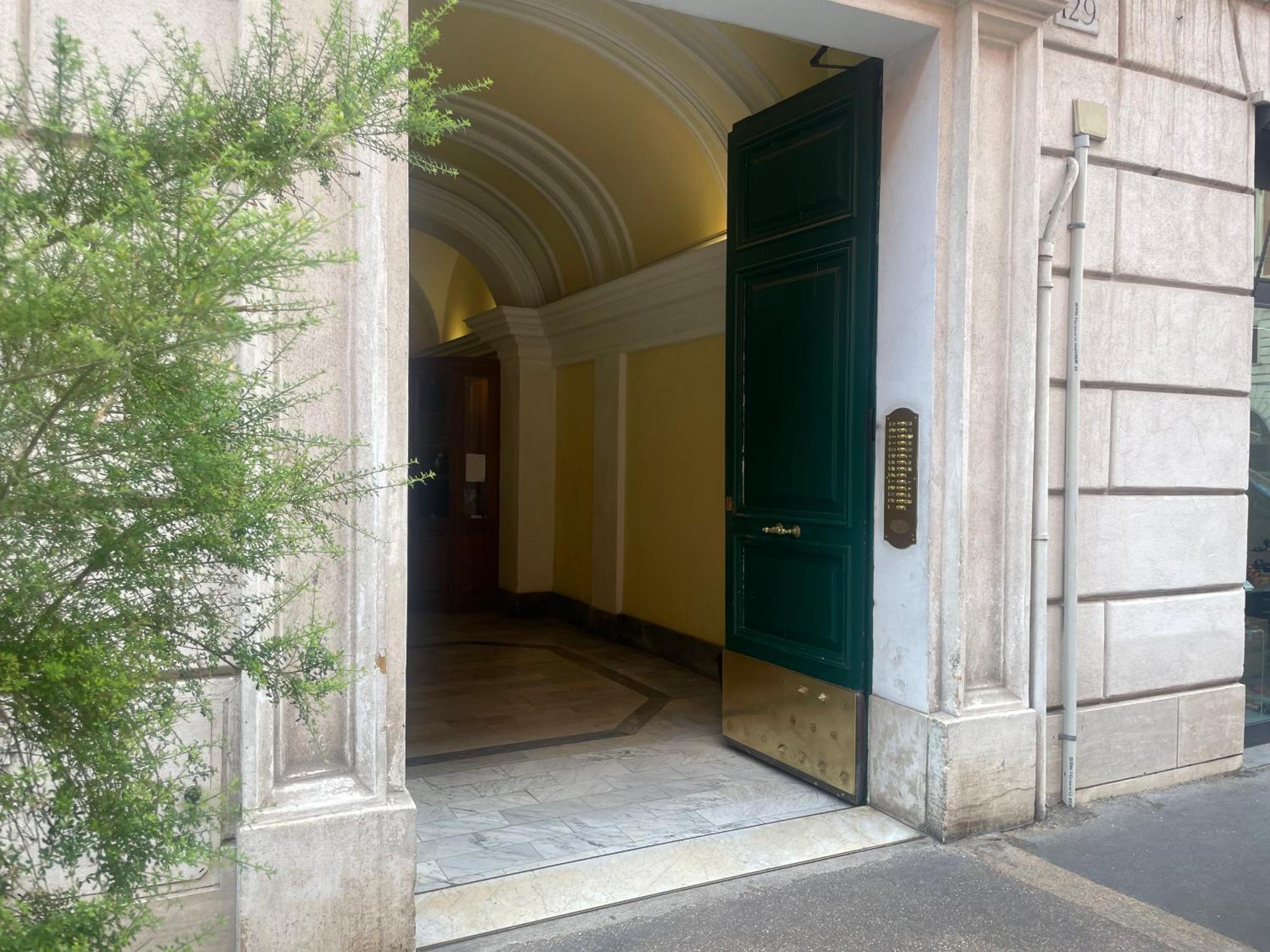 Essenza House Affittacamere Roma